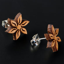 Load image into Gallery viewer, Natural Maple Wood Blooming Flowers Stud Earrings
