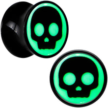 Load image into Gallery viewer, 0G Glow in the Dark Simple Skull Black Acrylic Saddle Plug Set by Onyx O
