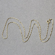 Load image into Gallery viewer, 14k Yellow Gold Classic Box Chain 0.45mm
