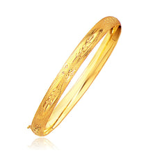 Load image into Gallery viewer, Classic Floral Carved Bangle in 14k Yellow Gold (6.0mm)
