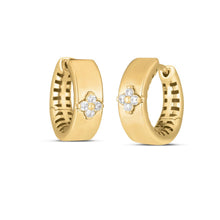 Load image into Gallery viewer, 14k Yellow Gold Trilogy Diamond Clover Earrings
