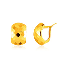 Load image into Gallery viewer, 14k Yellow Gold Geometric Texture Earrings
