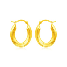 Load image into Gallery viewer, 14k Yellow Gold Polished Oval Hoop Earrings
