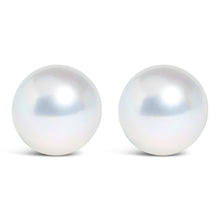 Load image into Gallery viewer, 14k White Gold 5-5.5MM  Cultured Freshwater Pearl Solitaire Stud Earrings
