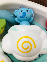 Load image into Gallery viewer, Modern Cartoon Duck Baby Water Toys Bath Toys Children Bathroom Sprinkler Toys Penguin Clockwork For Kids
