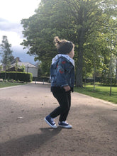 Load image into Gallery viewer, Modern Luxury Baby Girls Outerwear Jeans Coat Ripped Embroidery Jackets For Girls With Roses
