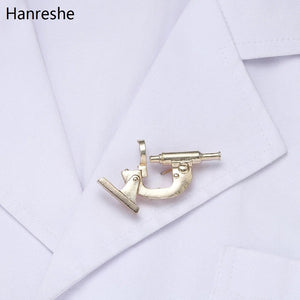 Hanreshe Classic High Quality Microscope Brooch Pin Zinc Alloy Medical Equipment Medical Pins For Doctors Nurses Lapel Jewelry