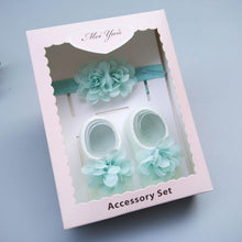 Load image into Gallery viewer, Baby Newborn Solid Color Lace Baby Bowknot Socks &amp; Princess Cute Baby Socks Hair Band Set FOr Girls Baby In Modern Design
