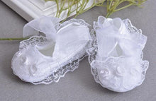 Load image into Gallery viewer, Baby Girls Princess Flowers White Elegant Luxury Shoes High Quality Lightweight Soft Sole Shoe
