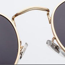 Load image into Gallery viewer, Leon Elegant Unisex Woman and Man Classic Round  Sunglasses Designer Glasses Lady Round Luxury Retro Sunglasses With Vintage Mirror Oculos De Sol Gafas
