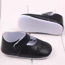 Load image into Gallery viewer, Black Soft Newborn Baby Girl Shoes Prewalker First Walkers Lovely Sneakers Infant Kids Girls Princess Shoes
