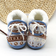 Load image into Gallery viewer, Newborns Baby Boy Soft Soled Footwear Walking Shoes Winter Warm Print First Walkers Baby Girl Cotton Shoes
