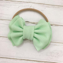Load image into Gallery viewer, Modern Fashion Floral Headband Newborn Baby Elastic Hairbands Pearl Fresh Style Bow Knot For Girls

