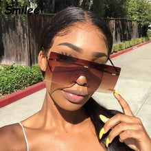Load image into Gallery viewer, Oversized Luxury Graduent Elegnat Woman and Lady Sunglasses In Retro Vintage Modern Style Sunglasses  Rimless Eyewear oculos de sol SUnglasses With UV400Protection
