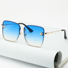 Load image into Gallery viewer, New Fashion Lady Oversize Rimless Square Bee Sunglasses For Women  With Small Bee Glasses Design Gradient Sunglasses With UV400
