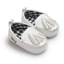Load image into Gallery viewer, Baby Slippers Comfortable Newborn Babies Shoes Leather Outdoor Pre-walkers Unisex Soft Boots

