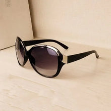 Load image into Gallery viewer, 2019 High Quality Women Sunglasses Luxury Fashion Summer Sun Glasses Women&#39;s Vintage Sunglass Goggles Eyeglasses R167
