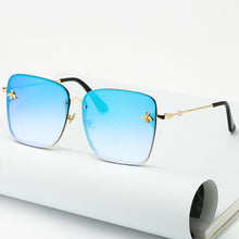 Load image into Gallery viewer, New Fashion Lady Oversize Rimless Square Bee Sunglasses For Women  With Small Bee Glasses Design Gradient Sunglasses With UV400
