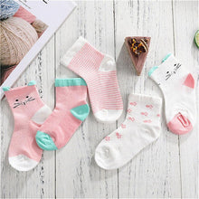 Load image into Gallery viewer, 5 Pair Cotton Mustache Printing Socks Baby Girls &amp; Boys For 1-3 Year Elastic Warm And Comfortable Kids Sock
