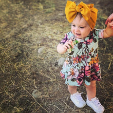 Load image into Gallery viewer, Modern Luxury Elegant Baby Girls Headband Turban Photography Props Baby Hair Accessories Bow 3 Pcs Set For Girls Baby
