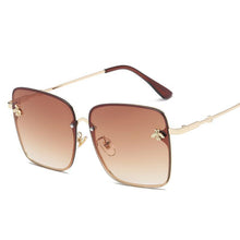 Load image into Gallery viewer, Luxury Square  Modern  WIth  Metal Luxury Bee Sunglasses For  Women and Ladies With  Retro Brand designer Metal Frame Oversized Style And Grandient Glasses
