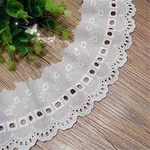 Load image into Gallery viewer, 4-14Yards/lot Width 8 Cm White100% Cotton Embroidered Lace Fabrics, Women&#39;s Clothing Diy Lace Trim, Free Shipping RS539
