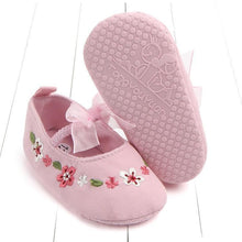 Load image into Gallery viewer, Newborn First Walkers Toddler Shoes Non-slip Baby Girls Kids Floral Shoes Princess Shoes Soft Sole Kids Toddler Infant Boots
