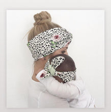 Load image into Gallery viewer, Luxury Elegant Mother &amp; Baby Headbands for Girl Rabbit Ear Hairband Print Floral Bows Hair Bands Parent-Child Hair Accessories
