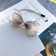 Load image into Gallery viewer, Luxury Modern Pearl Handmade Baby Girls Bowknot Crown Headband Lace Elastic Hair Band Bow For Girls Baby
