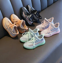 Load image into Gallery viewer, Boys Girls Fashion Sneakers Baby/Toddler/Little Kids Leather Trainers Children School Sport Shoes Soft Running Shoes
