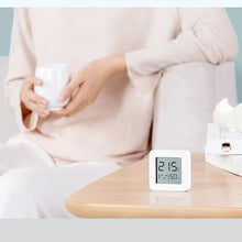 Load image into Gallery viewer, XIAOMI Mijia Bluetooth Thermometer 2 Wireless Smart Electric Digital Hygrometer Thermometer Work with Battery
