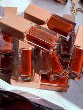 Load image into Gallery viewer, Limited Edition Luxe Lip Oils
