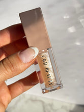 Load image into Gallery viewer, Limited Edition Luxe Lip Oils
