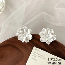 Load image into Gallery viewer, White Flower &amp; Butterfly Dangle Earrings – Acrylic Pearl Heart Jewelry
