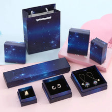 Load image into Gallery viewer, Luxury Jewelry Gift Box Set – White &amp; Dark Green Case
