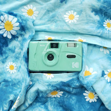 Load image into Gallery viewer, Original Kodak Film 35mm Camera with Flash Wind and Rewind Non-Disposable Retro Roll Cameras M35 M38 Manual Reusable Mini Gift
