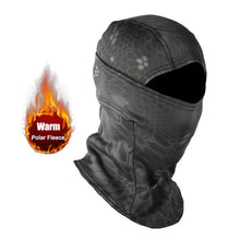 Load image into Gallery viewer, Winter Fleece Camouflage Balaclava - Cold-Proof Full Face Mask for Skiing &amp; Cycling
