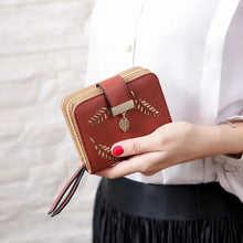 Load image into Gallery viewer, Fashion Women&#39;s Purse Short Zipper Wallet Women Leather 2023 Luxury Brand Small Women Wallets Clutch Bag With Hollow Out Leaves
