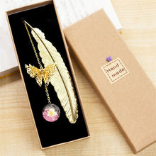 Load image into Gallery viewer, 1pc Chinese Style Metal Feather Bookmark Creative Immortal Dried Flower Butterfly Leaf Student Bookmark Teacher's Day Gift
