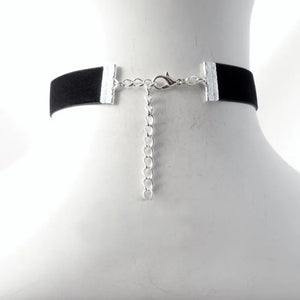 2023 New Fashion Black Velvet Choker Necklace For Women's Goth Neck Chain In Aesthetic Jewelry Accessories Trending Products