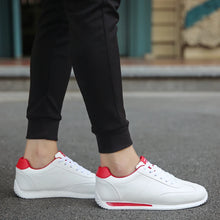 Load image into Gallery viewer, New Men Running Shoes Casual Shoes Fashion Sneakers Loafers Outdoor Male Leisure Sports Breathable Jogging Tenis Luxury Shoes
