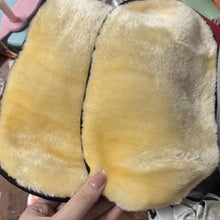 Load image into Gallery viewer, Microfiber Wool Soft Auto Car Washing Glove Cleaning Car Cleaning glove Motorcycle Washer Care Car paint Wash care tools
