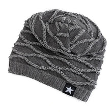 Load image into Gallery viewer, New Unisex Slouchy Winter Hats Add Fur Lined Men And Women Warm Beanie Cap Casual Five-pointed Star Decor Winter Knitted Hats

