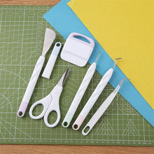 Load image into Gallery viewer, 6pcs Craft Vinyl Weeding Tools Set - DIY Silhouette &amp; Carving Kit for Cricut Makers
