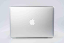 Load image into Gallery viewer, Apple MacBook Pro (15-inch Mid 2014) 2.8 GHz I7-4980HQ 16GB 256GB SSD (Silver)
