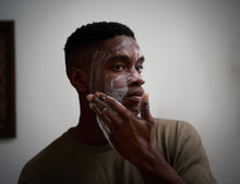 Load image into Gallery viewer, FACE &amp; BODY CLEANSING BAR
