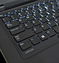 Load image into Gallery viewer, Dell 14 Inch Latitude 5490 Intel Core i5 - 16 GB RAM / 256 GB SSD Windows 11 Pro
