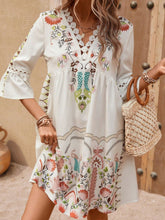 Load image into Gallery viewer, Exquisite Summer Feminine Lace Detail Printed Dress Chic Midi Lightweight Dress
