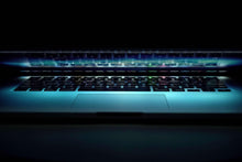 Load image into Gallery viewer, Apple MacBook Pro 15-inch 2014 2.5GHz Core i7 15" 16GB RAM Dual Graphics (Wear &amp; Tear Special)
