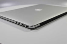 Load image into Gallery viewer, Apple MacBook Pro 15-inch 2014 2.8GHz Core i7 15" 16GB RAM Integrated Graphics (Wear &amp; Tear Special)
